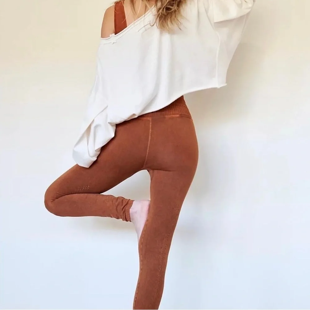Free People Movement Set - Picture 3 of 7